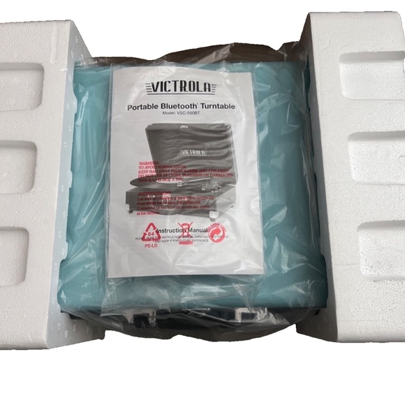 (NOB) Victrola Portable Bluetooth Record Player Turntable W/Built Speakers Blue - Picture 9 of 16